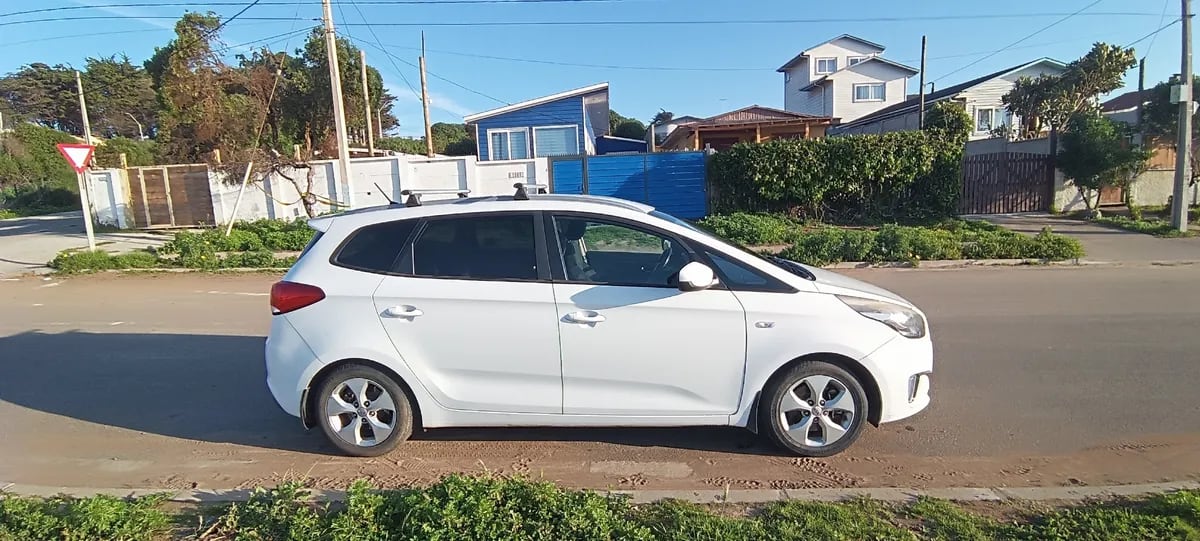 KIA MOTORS CARENS 2.0 Ex 7p Full At año 2016