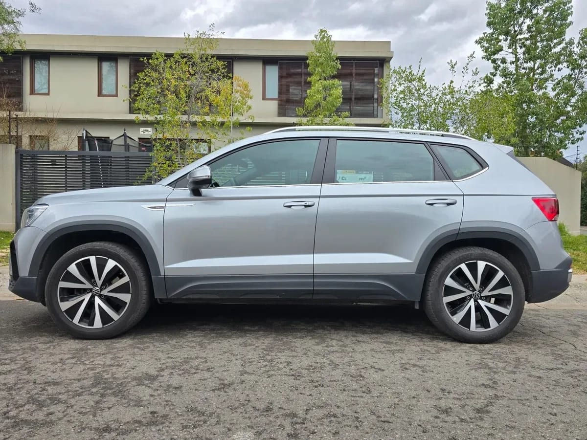 VOLKSWAGEN TAOS 1.4 Tsi Highline At año 2023
