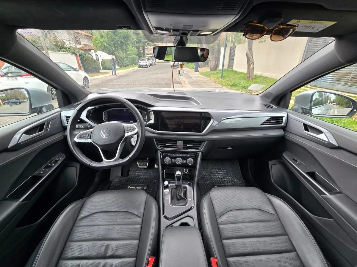 VOLKSWAGEN TAOS 1.4 Tsi Highline At año 2023