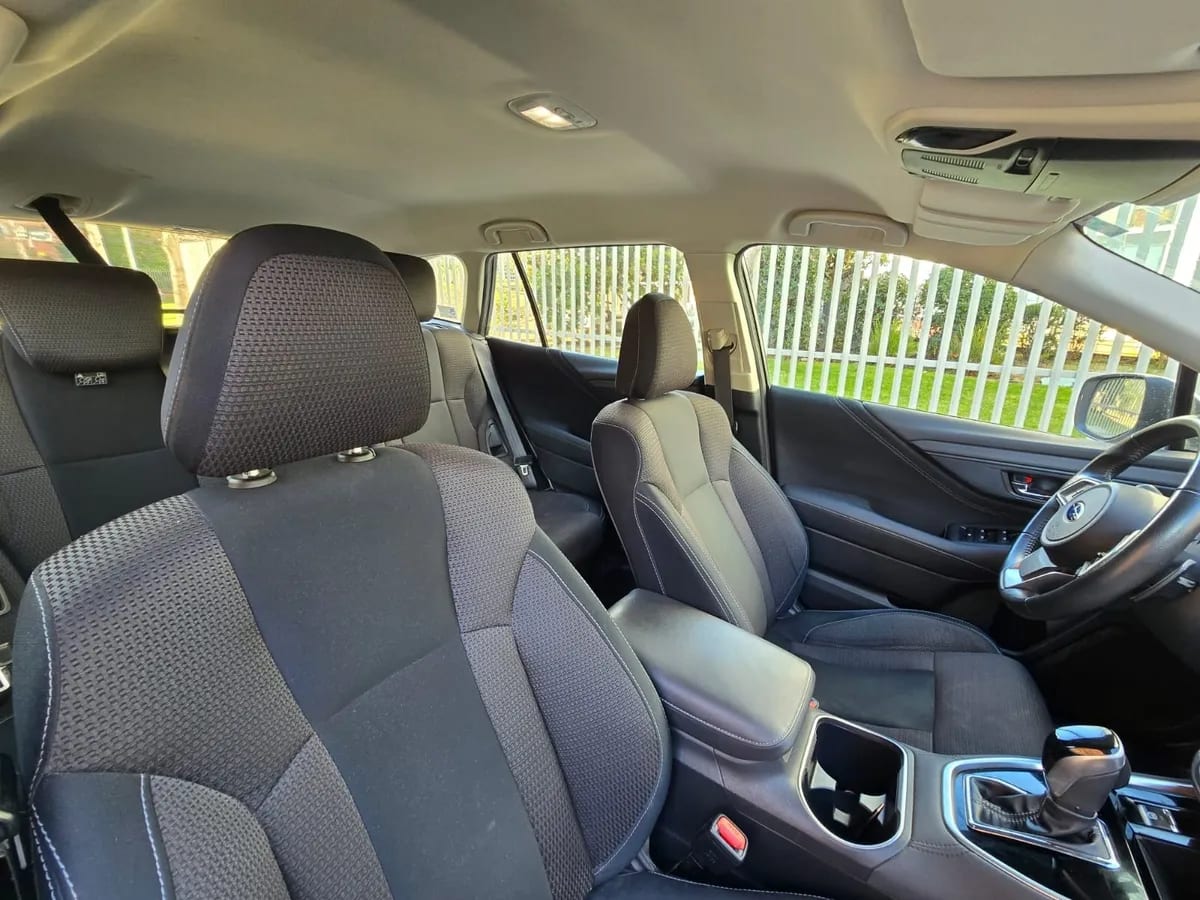 SUBARU OUTBACK 2.5 Awd Field Edition At 4x4 año 2021