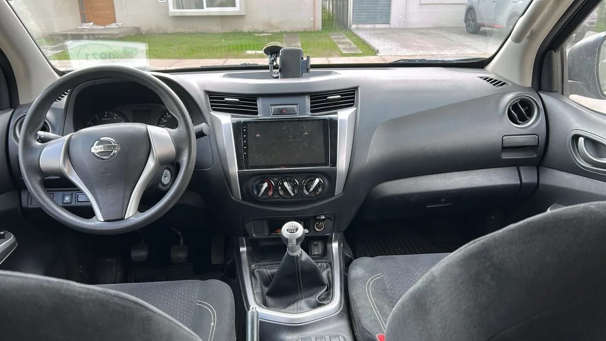 NISSAN NP300 2.5 Dc S Mt año 2018
