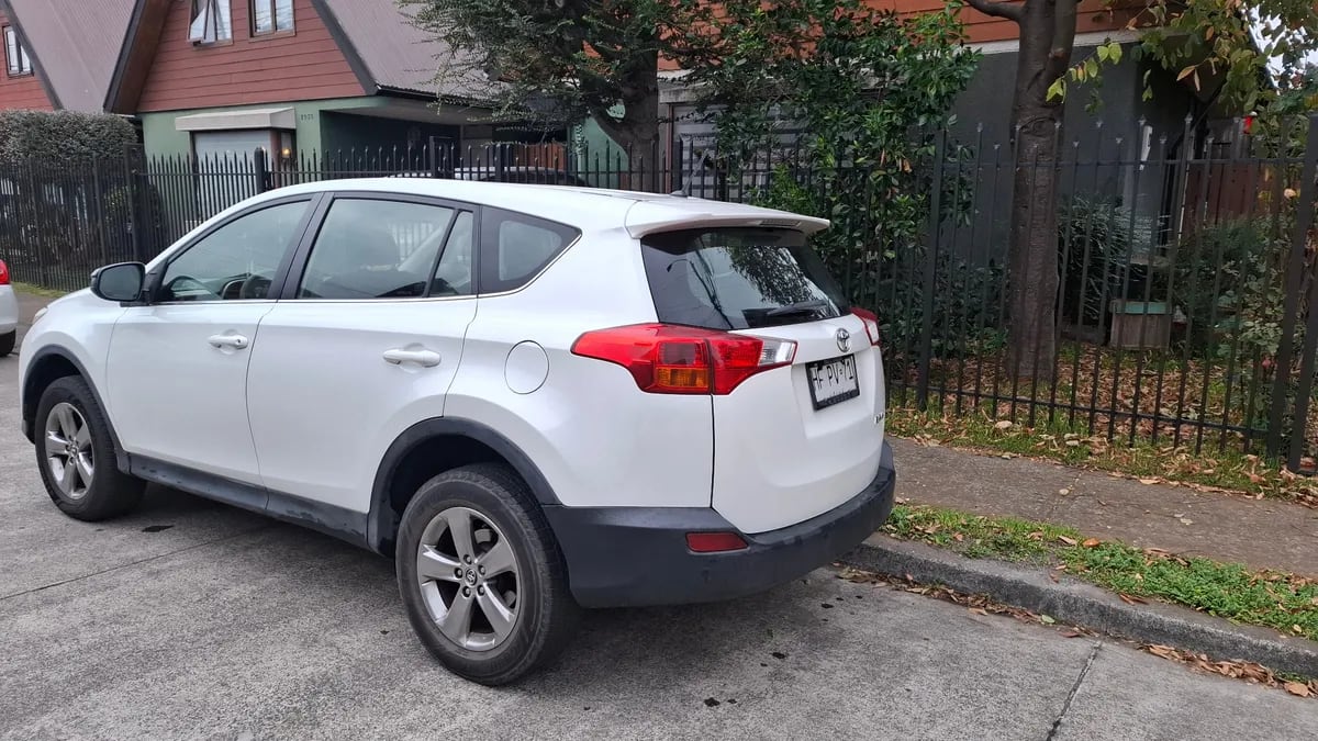 TOYOTA RAV4 2.5 Limited 7ab At 4x2 año 2016