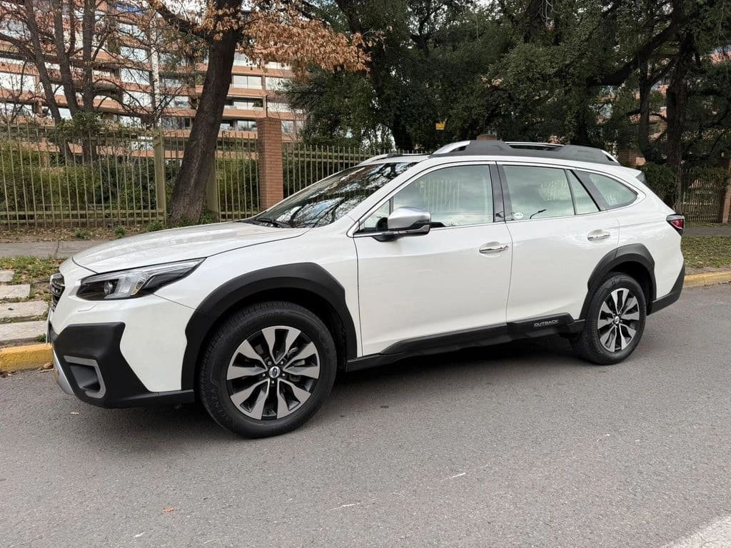 Subaru Outback 2.4t Touring Xt Awd año 2023
