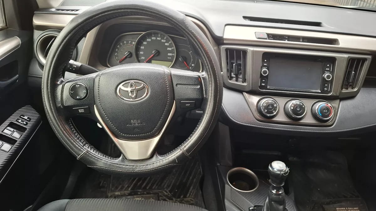 TOYOTA RAV4 2.5 Limited 7ab At 4x2 año 2016