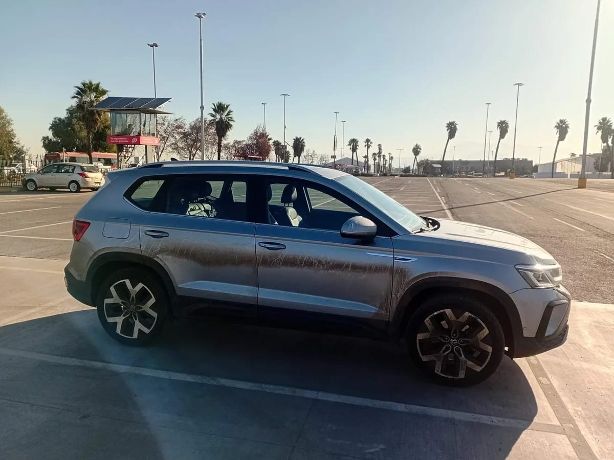 Volkswagen Taos 1.4 Tsi Highline 4x2 At 5p año 2026