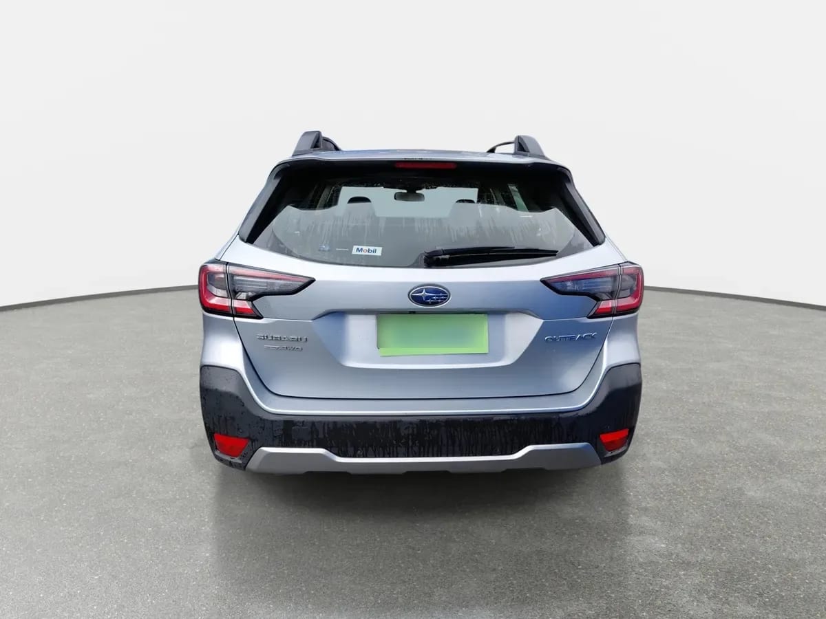 Subaru Outback 2.5i Dynamic Awd Cvt At 5p año 2024