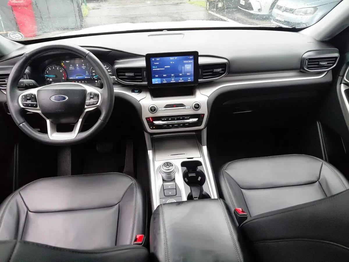 Ford Explorer 2.3 Ecoboost Xlt 4x4 At 5p año 2024