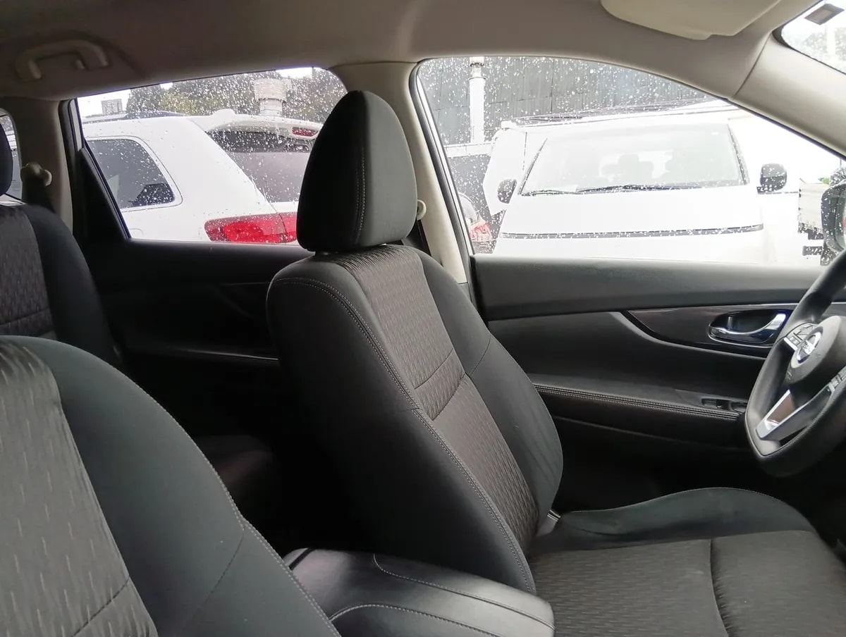 Nissan X-Trail 2.5 Sense 4x2 3row Cvt At 5p año 2021