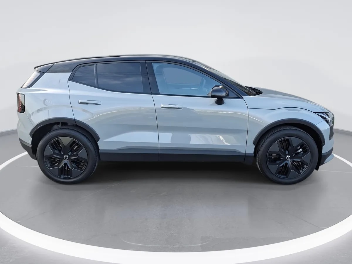 Volvo Ex30 Electrico Cross Country Ultra 4x4 At 5p año 2026