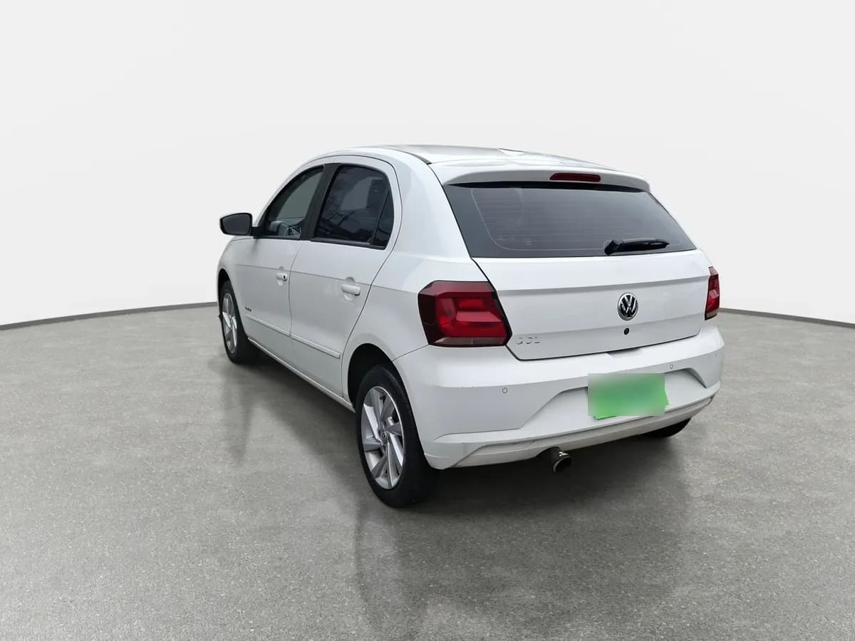 Volkswagen Gol 1.6 Highline 4x2 Mt 5p año 2021