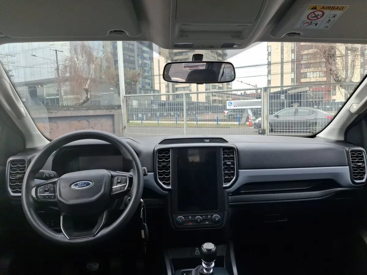 Ford Ranger 2.0 Xl Diesel 4x4 Dob. Cab. Mt 4p año 2025