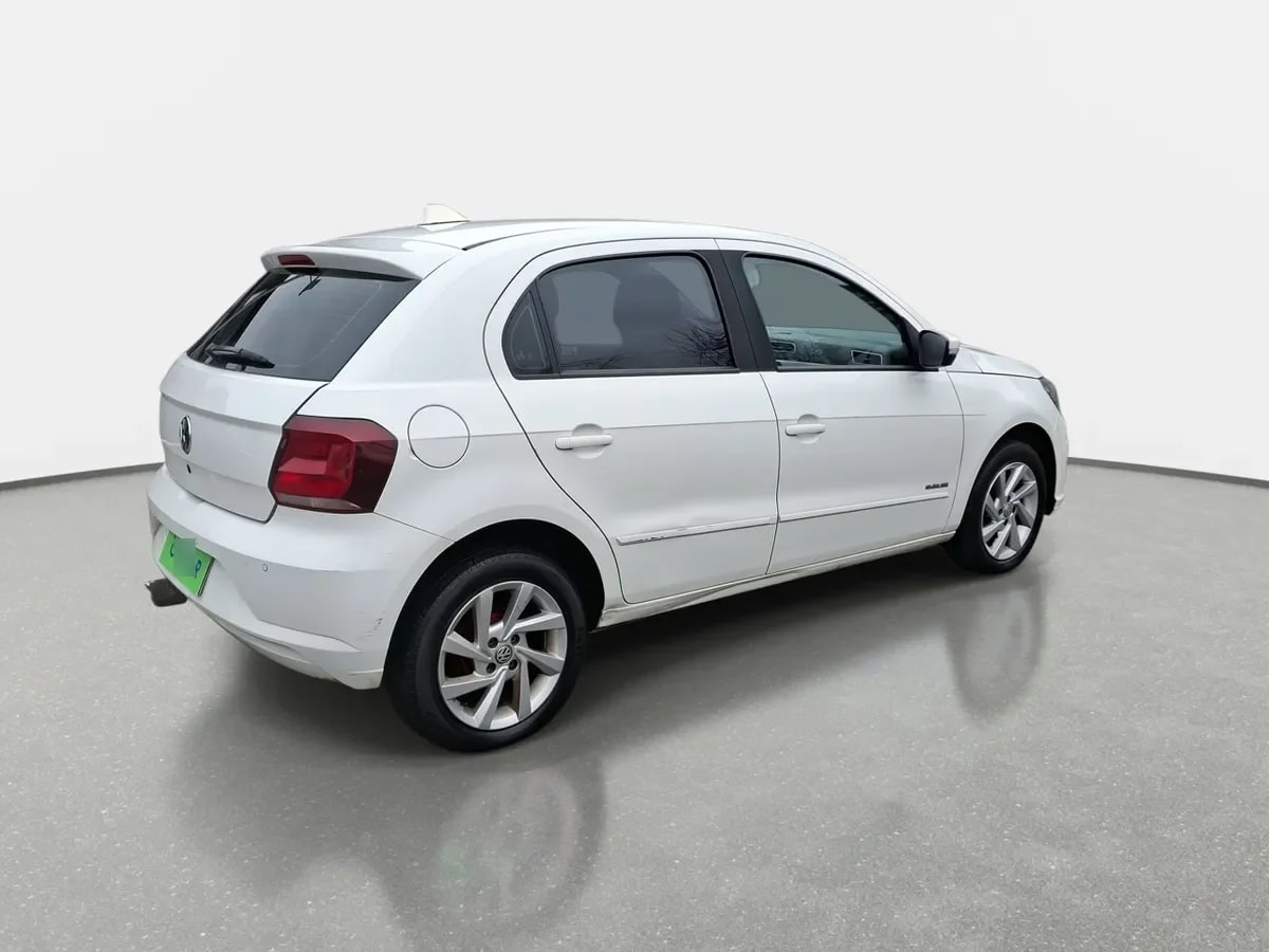 Volkswagen Gol 1.6 Highline 4x2 Mt 5p año 2021