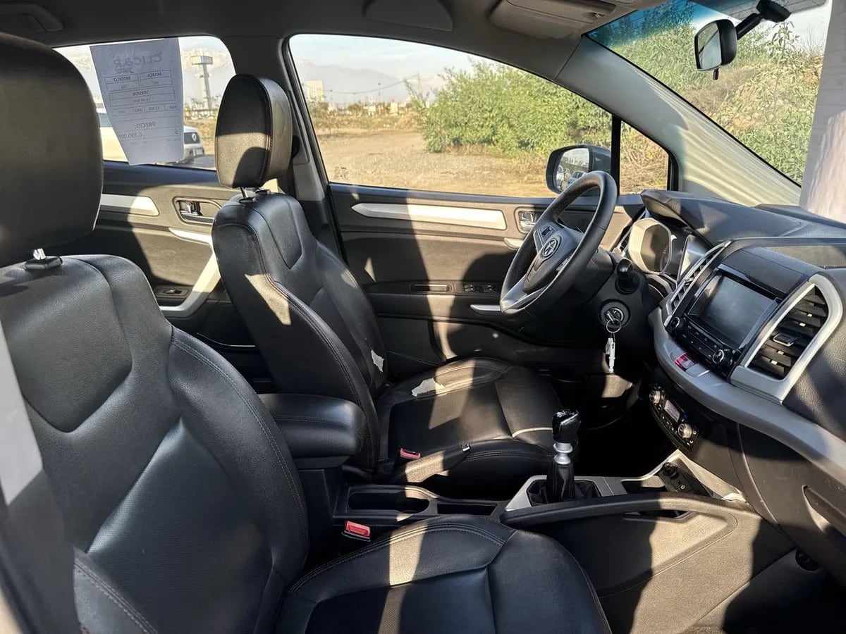 JAC S3 1.6 Luxury 4x2 Mt 5p año 2018
