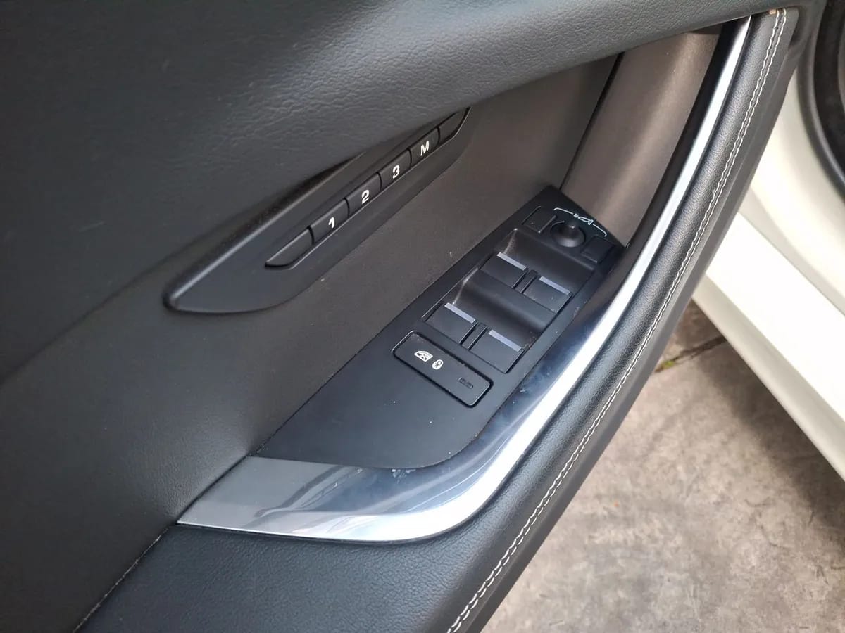 Jaguar Xe 2.0 R Dynamic 4x2 At año 2025
