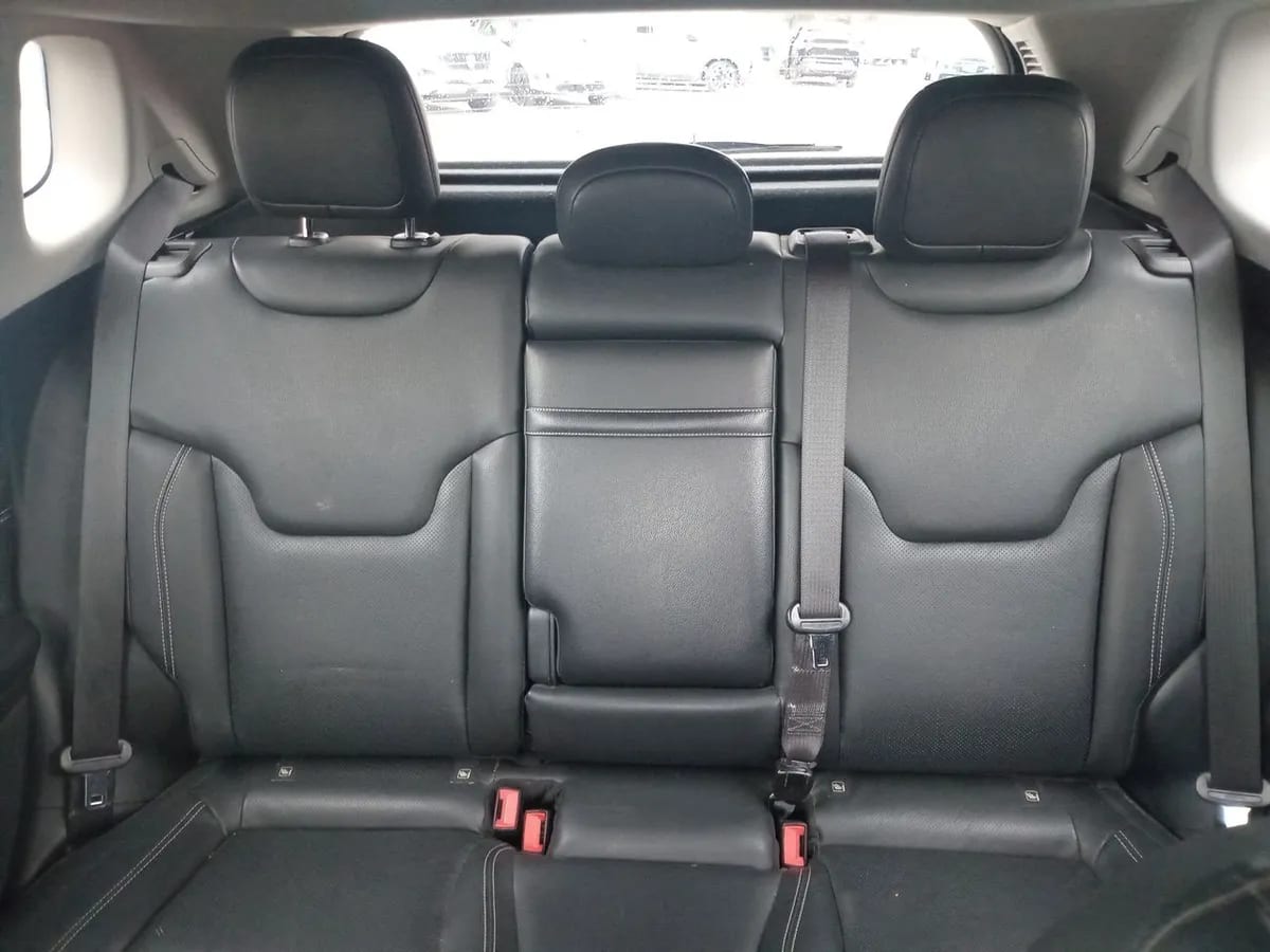 Jeep Compass 1.3 Longitude 4x2 At 5p año 2024