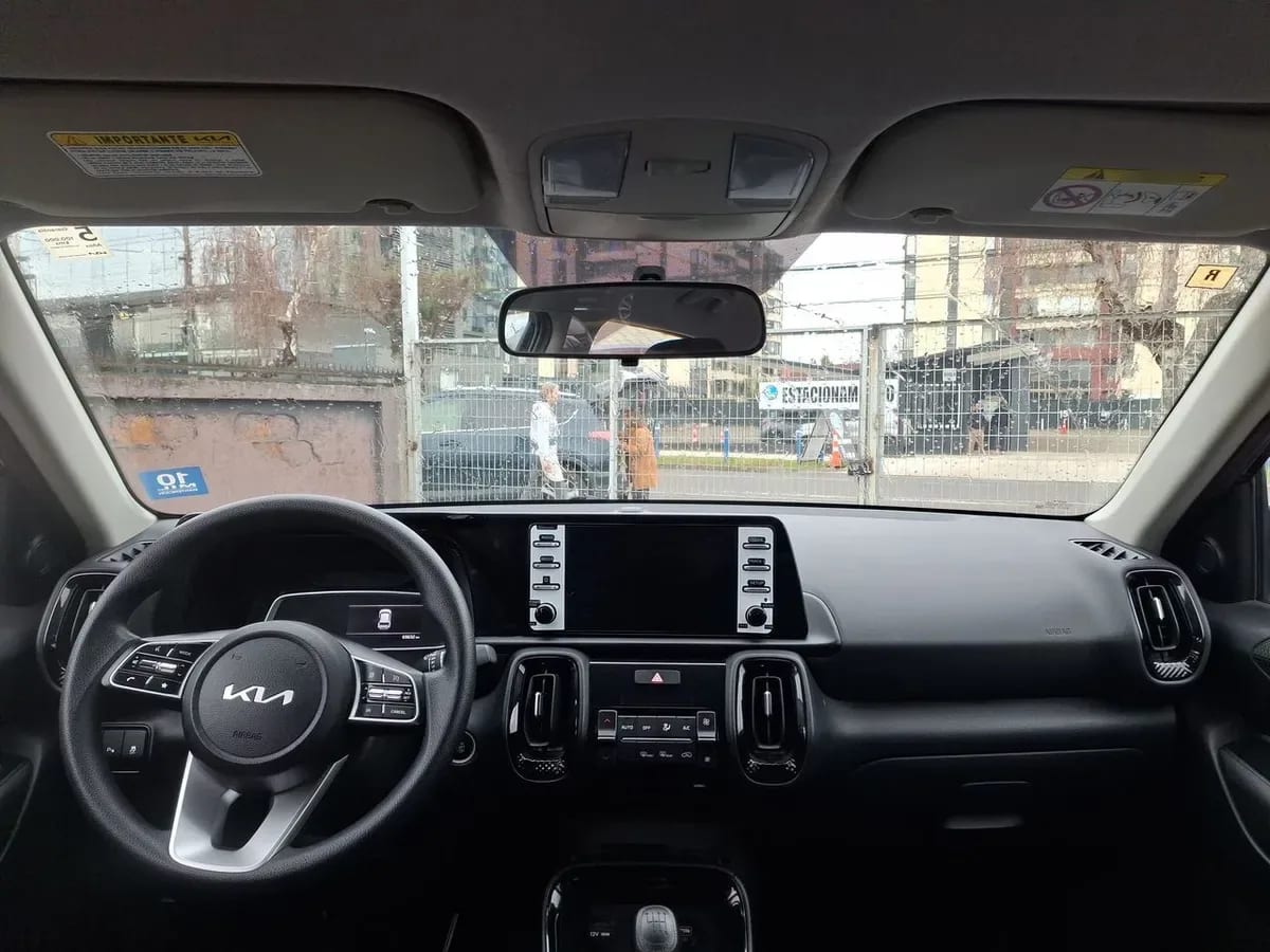 Kia Sonet 1.5 Ex Full 4x2 Ri 6mt 5p año 2024