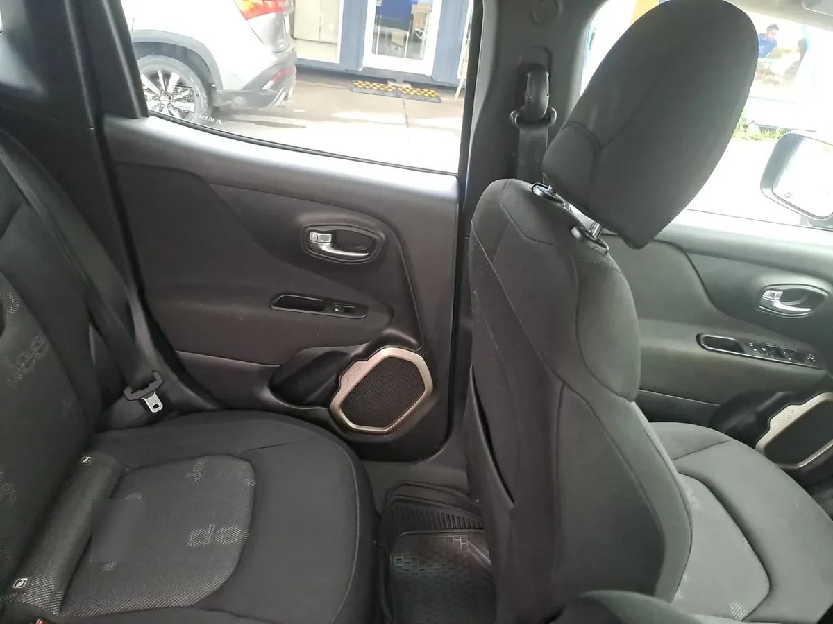Jeep Renegade 1.8 Sport Lx 4x2 At 5p año 2018