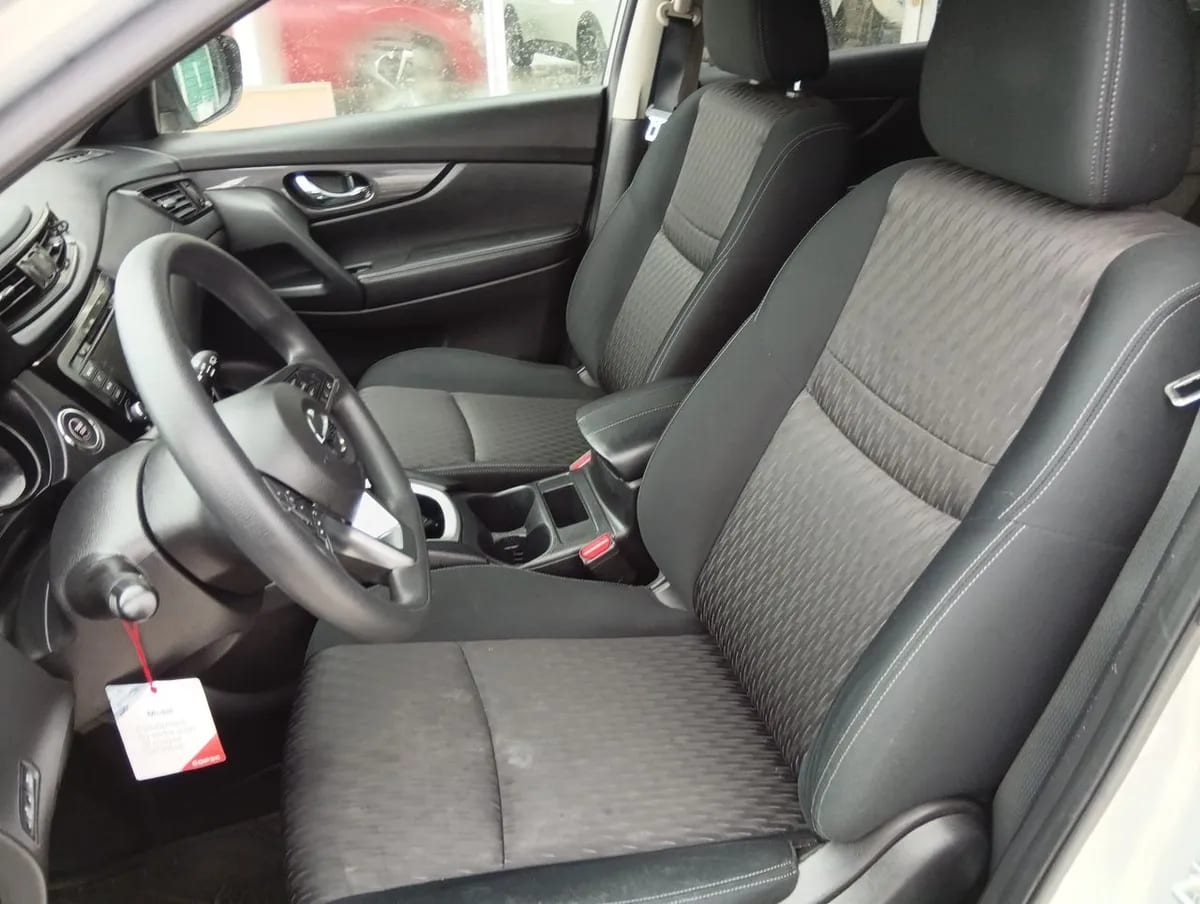 Nissan X-Trail 2.5 Sense 4x2 3row Cvt At 5p año 2021