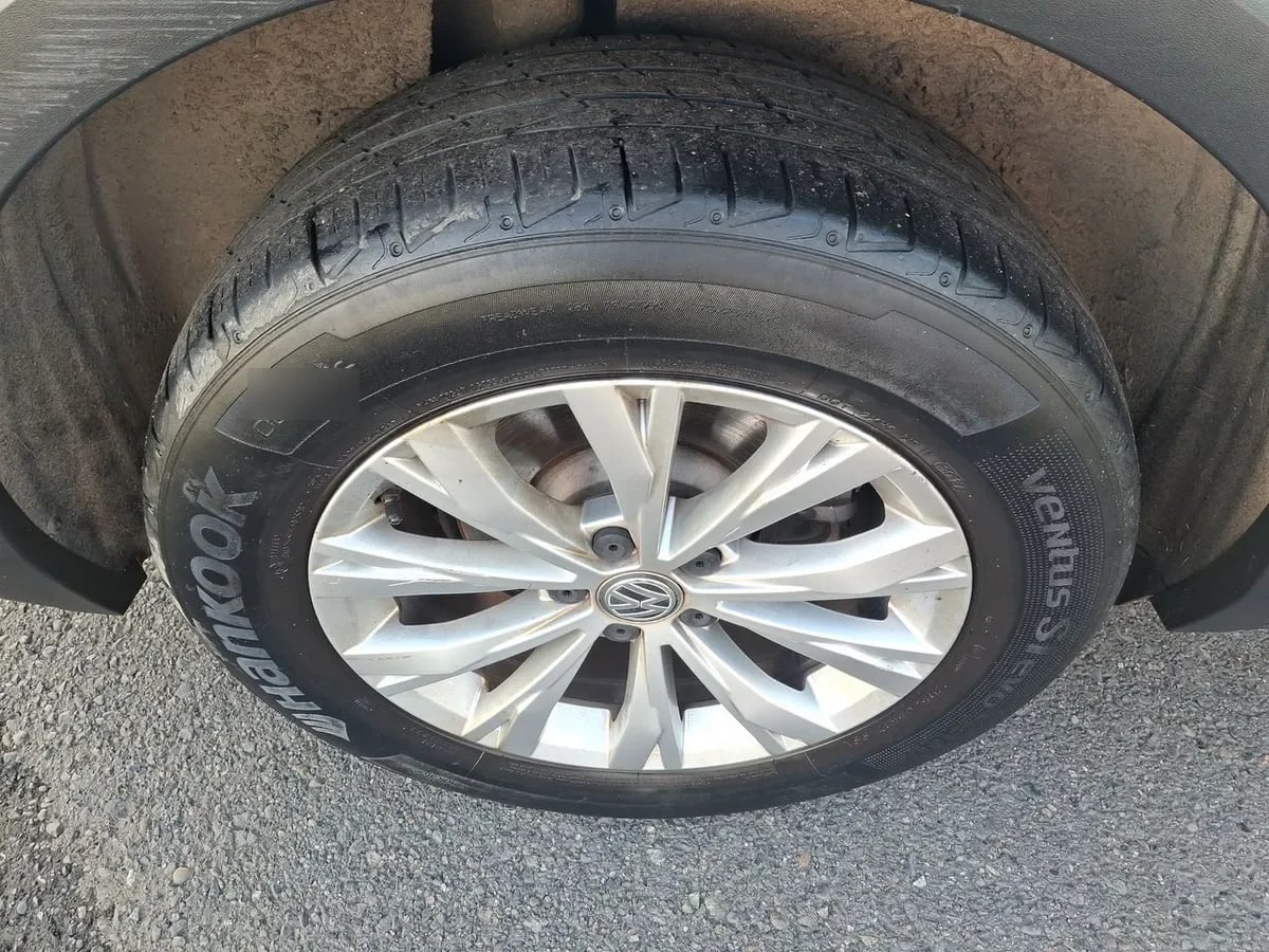 Volkswagen Tiguan 1.4 Tsi Comfortline 4x2 At 5p año 2018