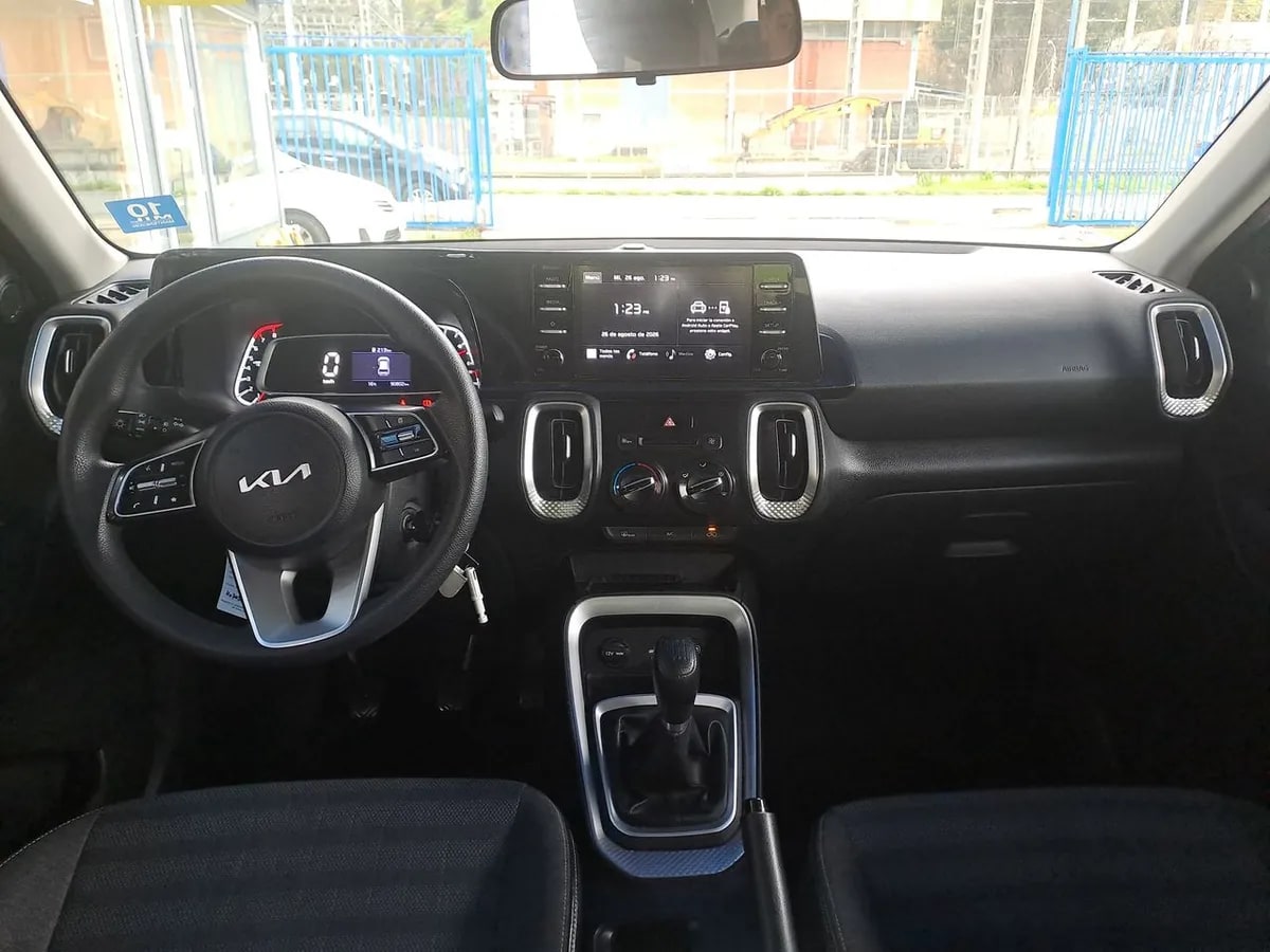 Kia Sonet 1.5 Ex Full 4x2 6mt 5p año 2023