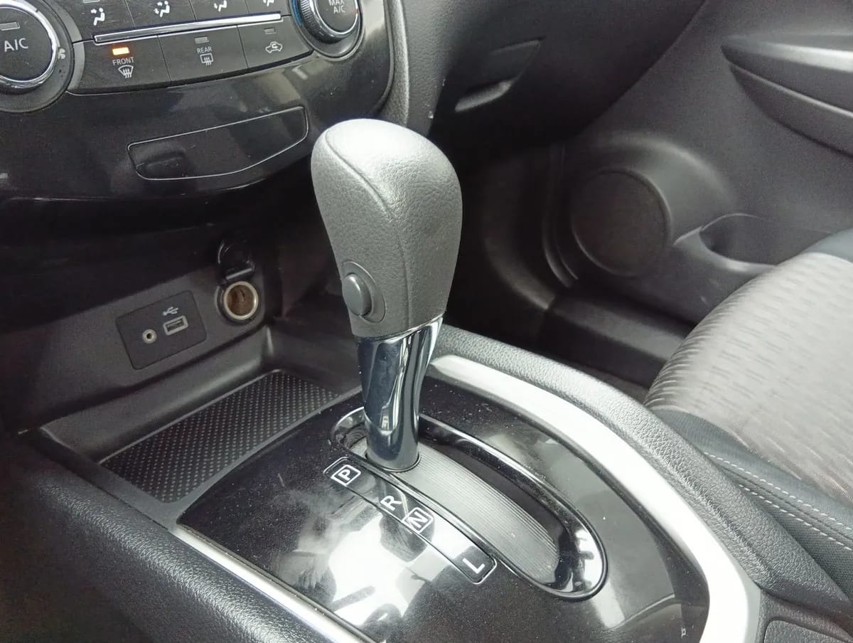 Nissan X-Trail 2.5 Sense 4x2 3row Cvt At 5p año 2021