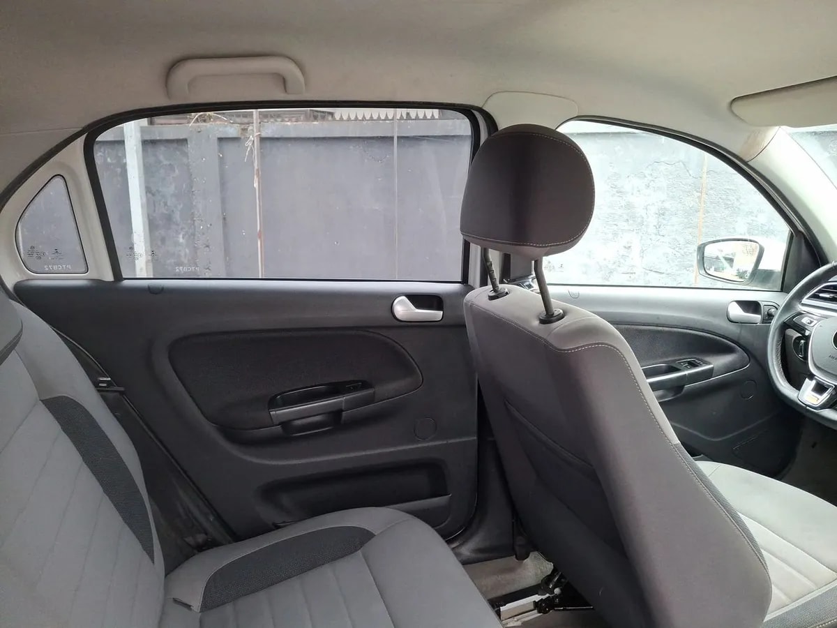 Volkswagen Gol 1.6 Highline 4x2 Mt 5p año 2021