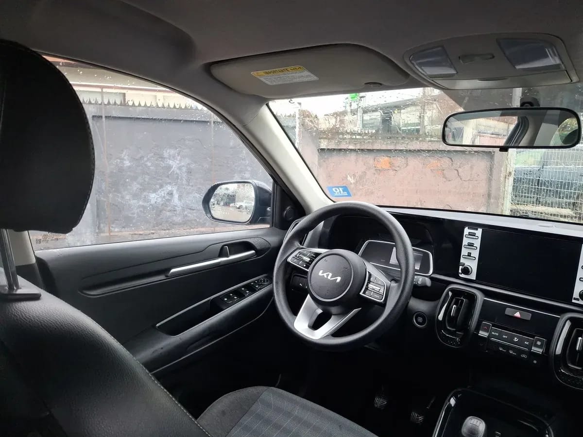Kia Sonet 1.5 Ex Full 4x2 Ri 6mt 5p año 2024