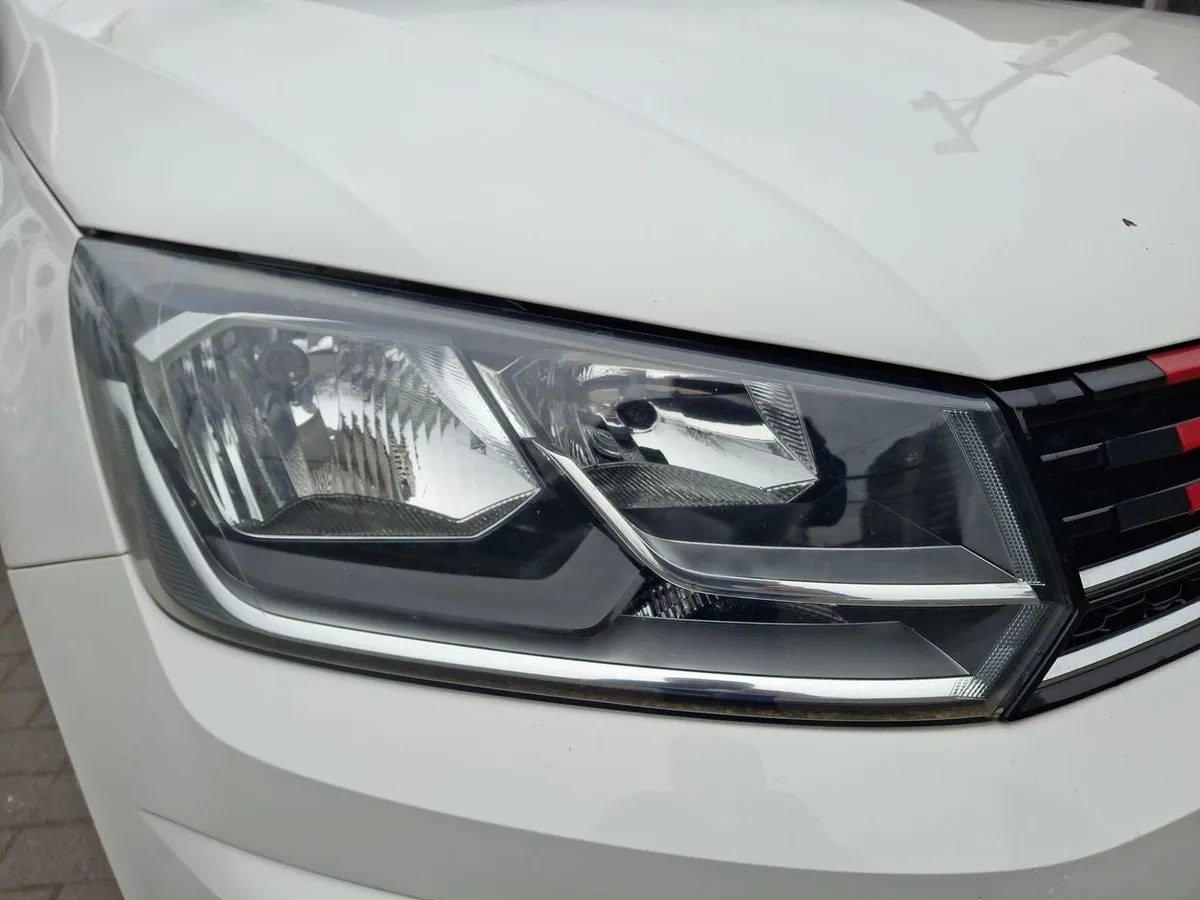 Volkswagen Gol 1.6 Highline 4x2 Mt 5p año 2021