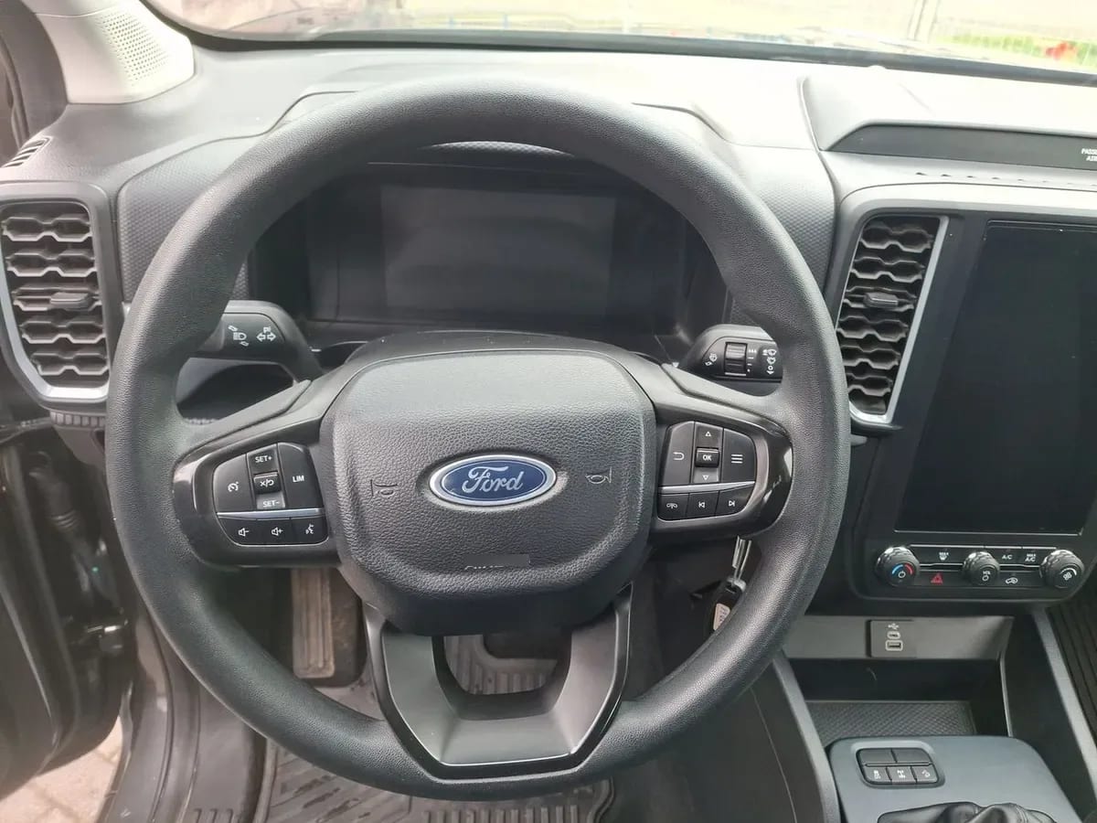 Ford Ranger 2.0 Xl Diesel 4x4 Dob. Cab. Mt 4p año 2025