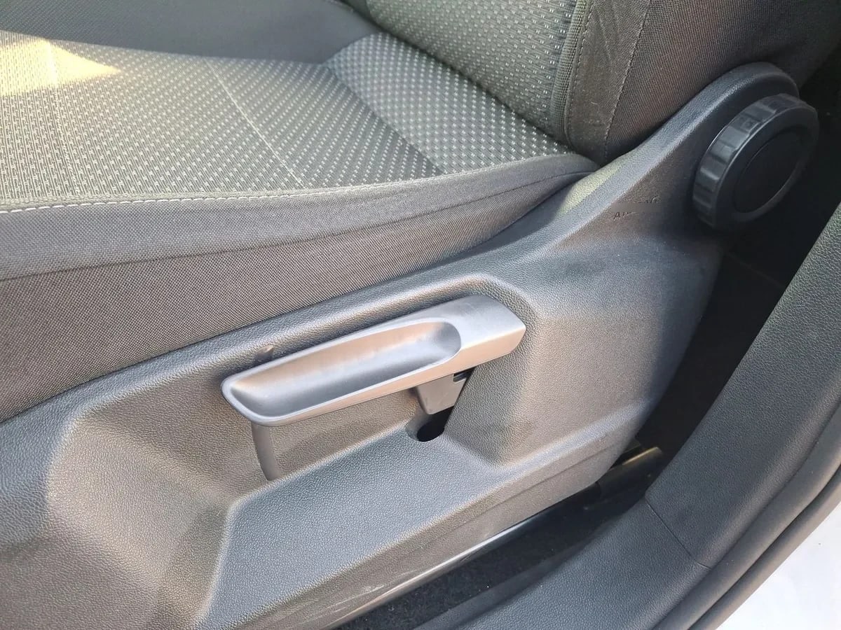 Volkswagen Tiguan 1.4 Tsi Comfortline 4x2 At 5p año 2018