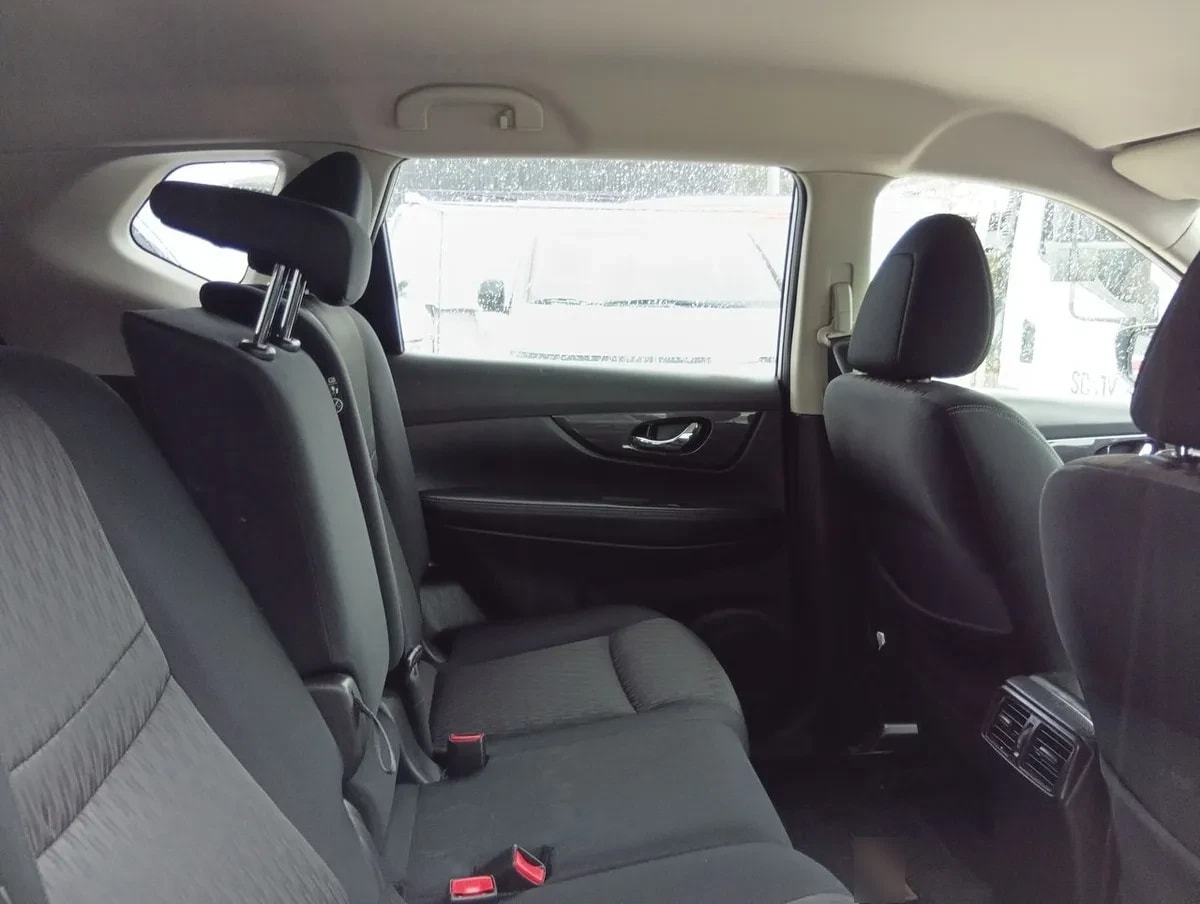 Nissan X-Trail 2.5 Sense 4x2 3row Cvt At 5p año 2021