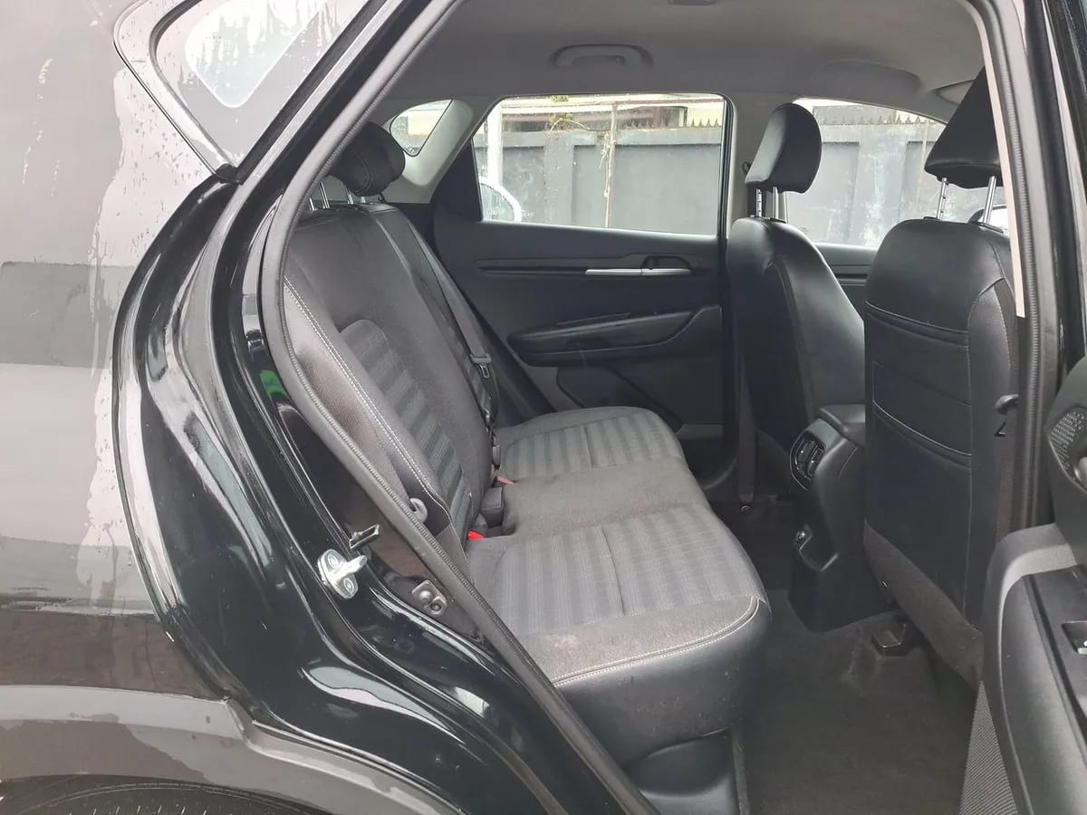 Kia Sonet 1.5 Ex Full 4x2 Ri 6mt 5p año 2024