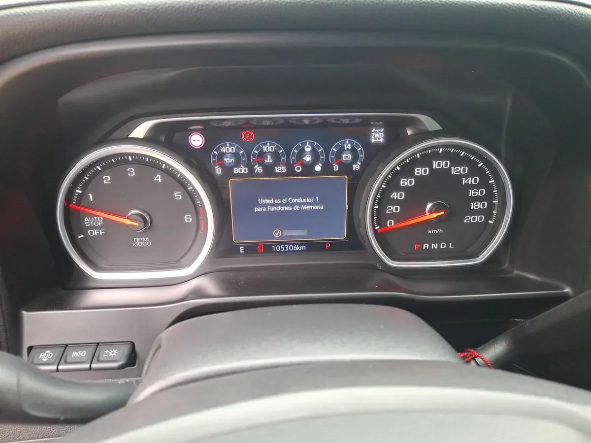 Chevrolet Silverado 5.3 Ltz 4x2 At 4p año 2022