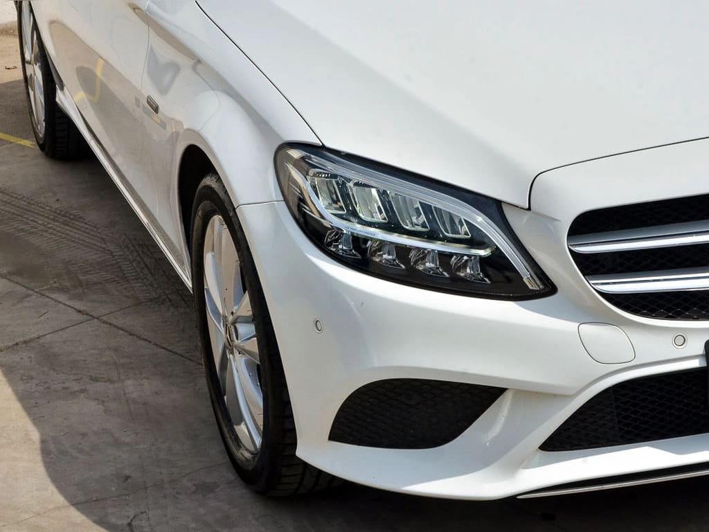 Mercedes-Benz C 300 C300e 2.0 T año 2021
