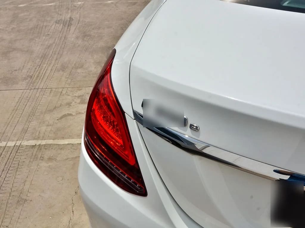 Mercedes-Benz C 300 C300e 2.0 T año 2021