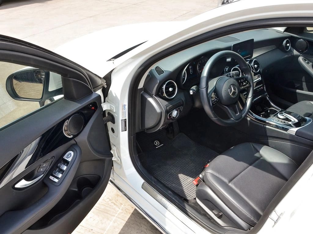 Mercedes-Benz C 300 C300e 2.0 T año 2021