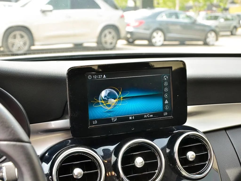 Mercedes-Benz C 300 C300e 2.0 T año 2021