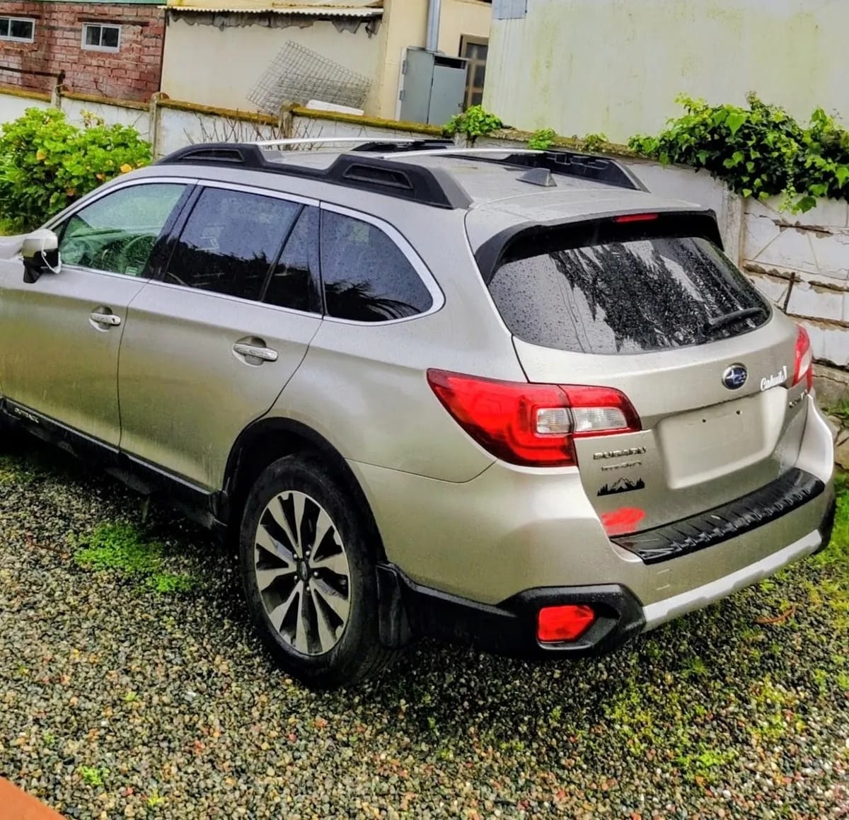 Subaru Outback 2.5 I Cvt Limited Zt (hk) At 4x4 año 2016