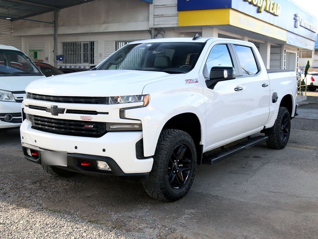 Chevrolet Silverado Cc Ltz At 4x4 año 2022