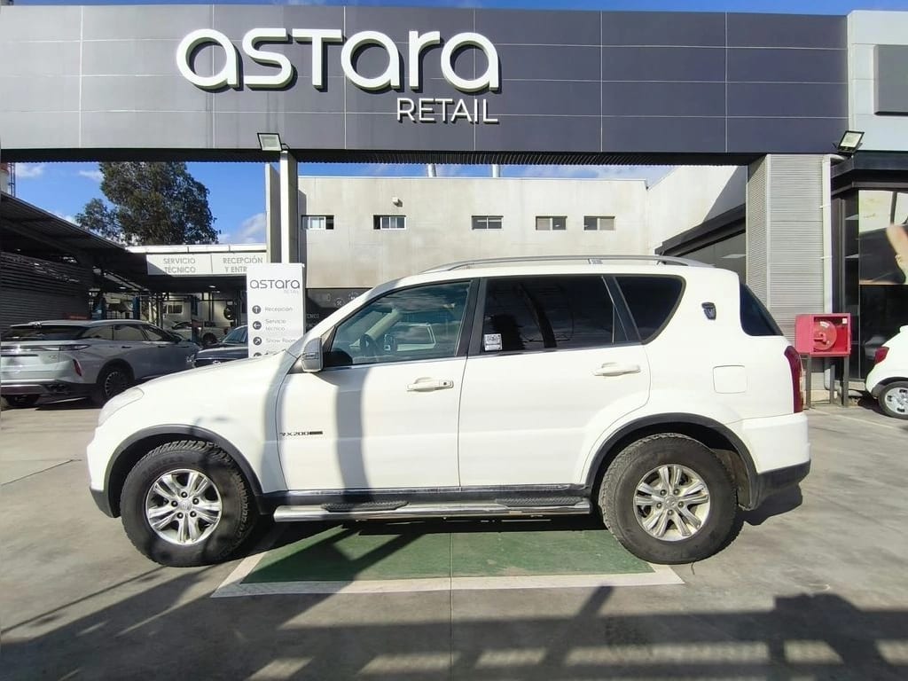 Ssangyong Rexton 2.0 Diesel 4x2 año 2014