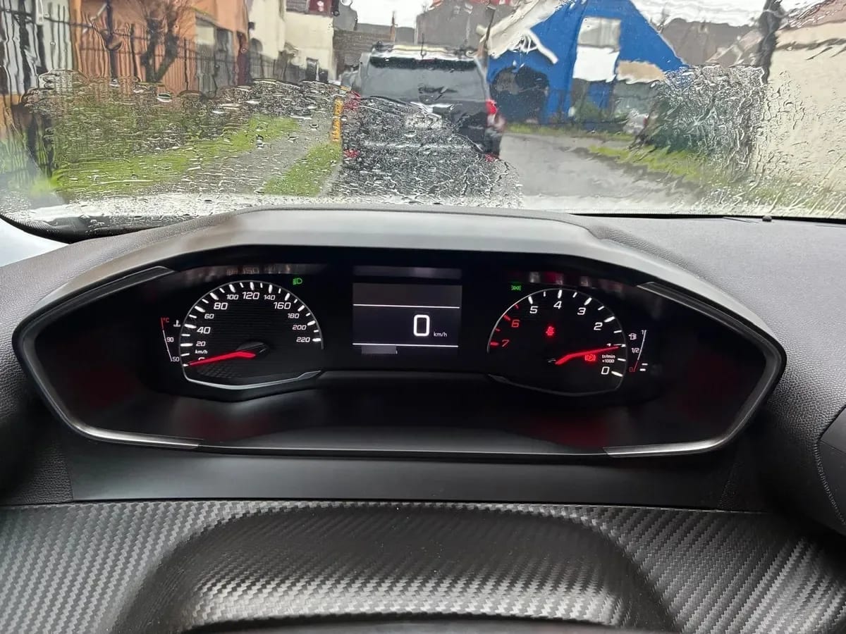 PEUGEOT 2008 1.2 Premier Puretech 130 Mt año 2020