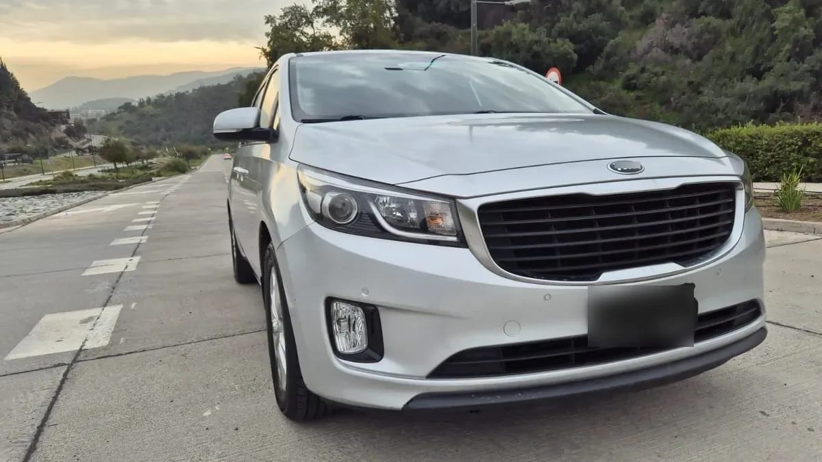 KIA MOTORS GRAND CARNIVAL Grand Carnival Ex 3.3 Gsl 6at Ltd año 2018