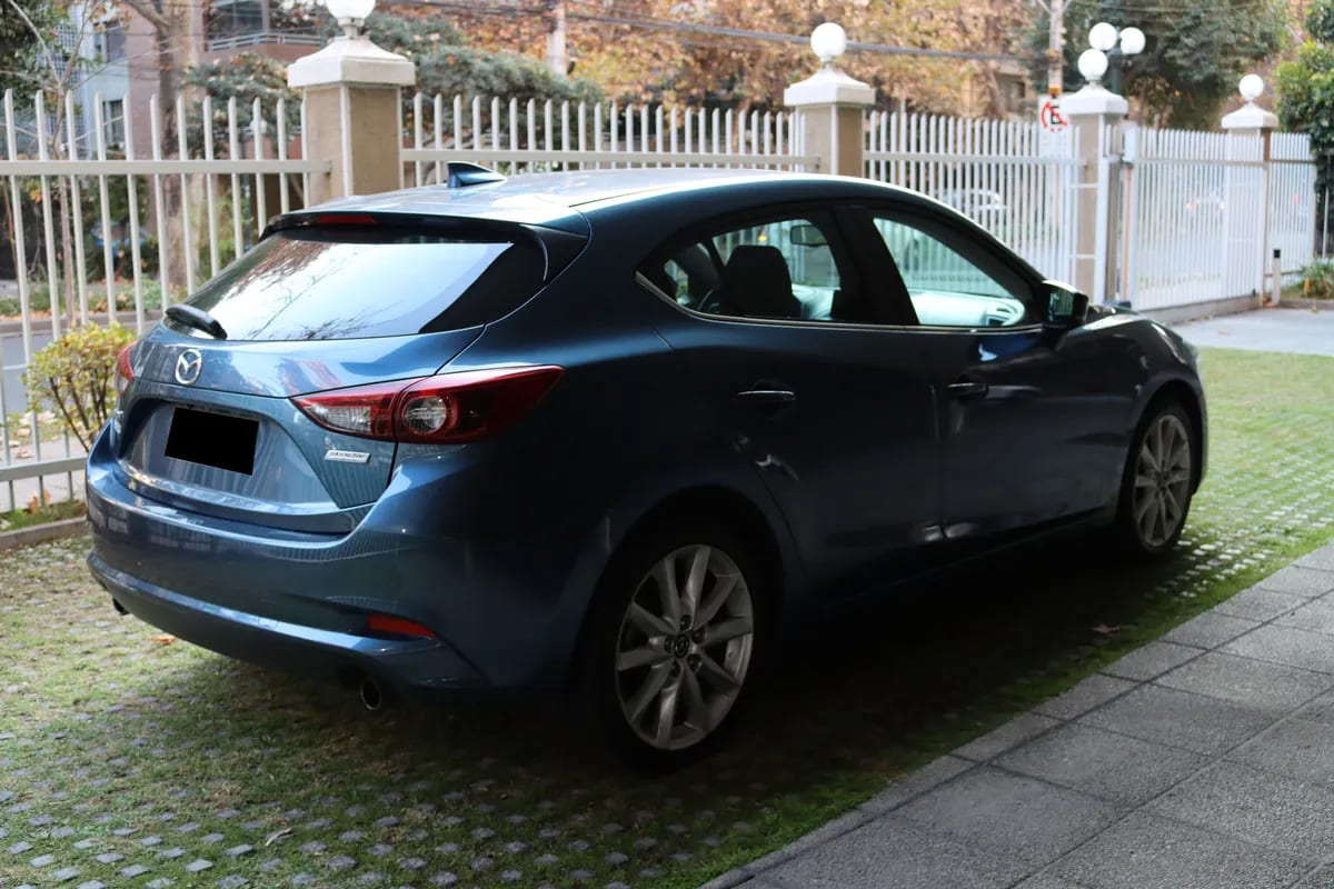 MAZDA MAZDA3 2.0 Sport V Sr 6at año 2019