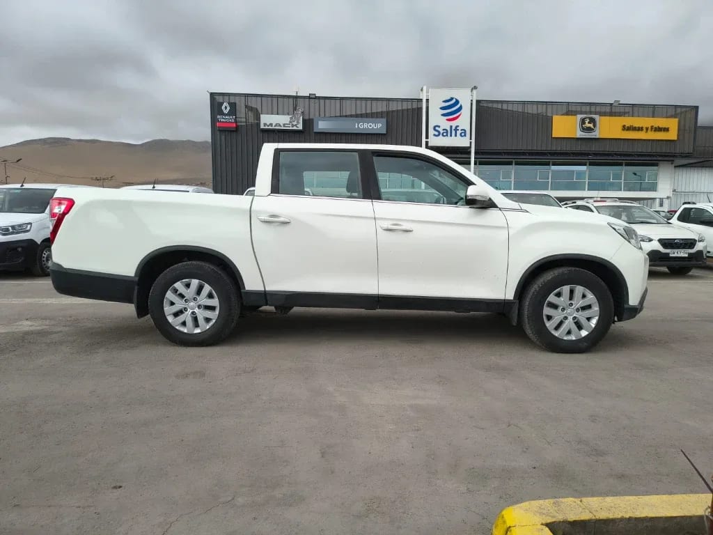 Ssangyong Grand Musso 2.2 4x2 Mt Full-Ql612 año 2023