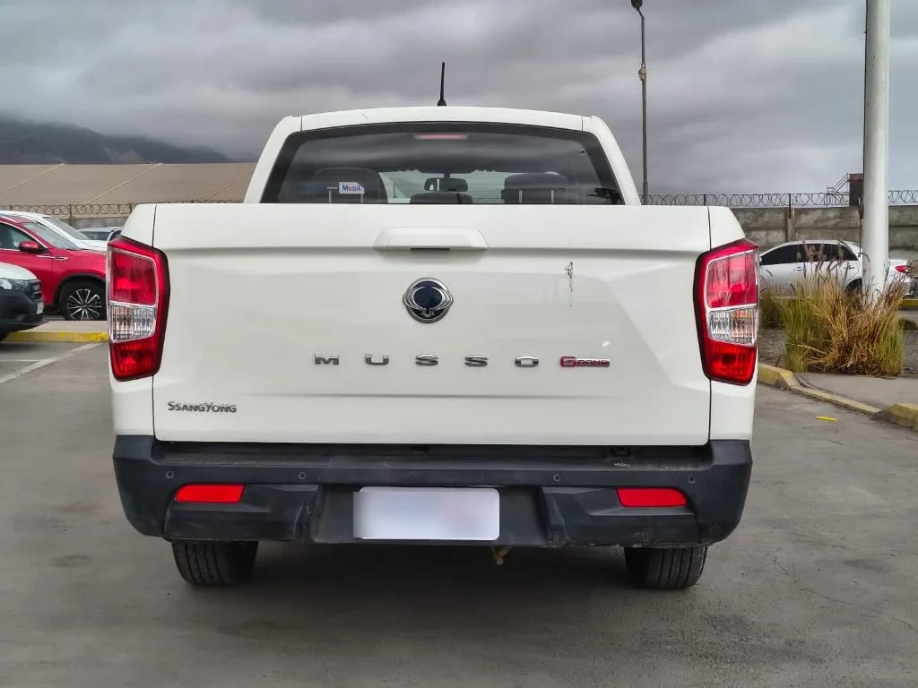 Ssangyong Grand Musso 2.2 4x2 Mt Full-Ql612 año 2023