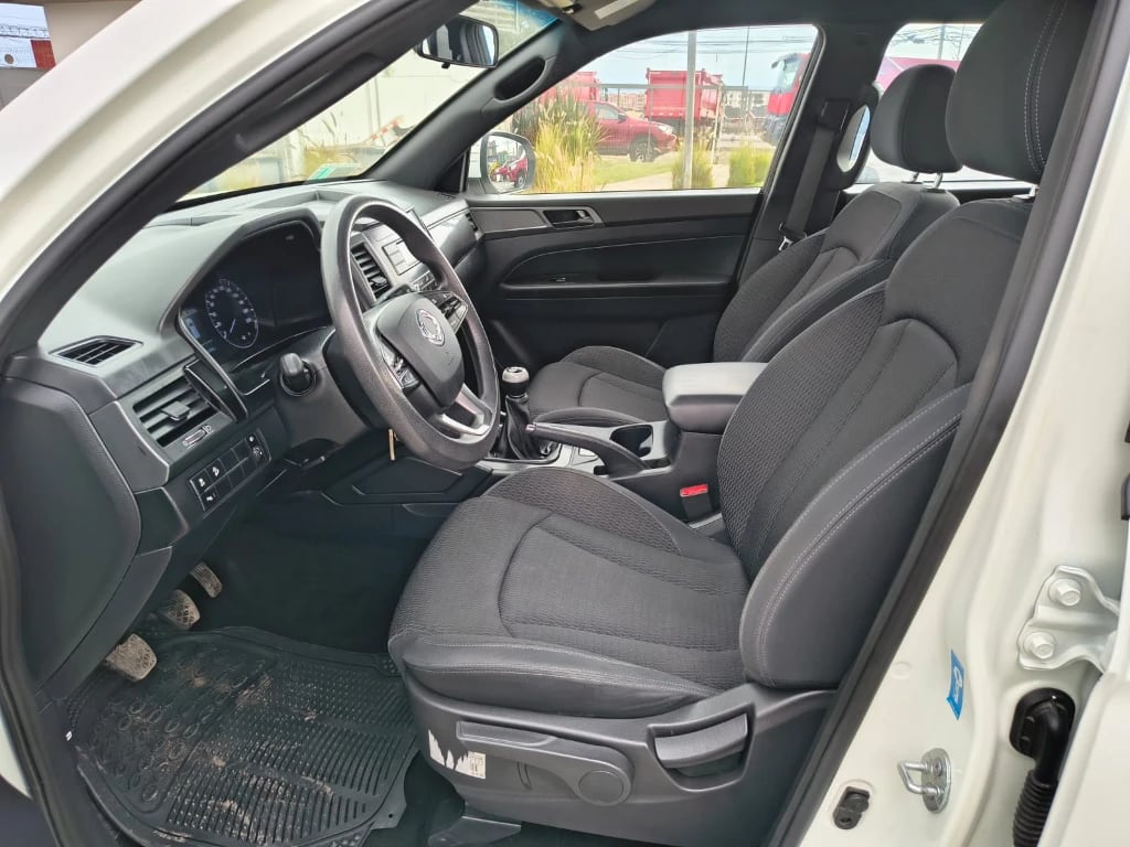 Ssangyong Grand Musso 2.2 4x2 Mt Full-Ql612 año 2023