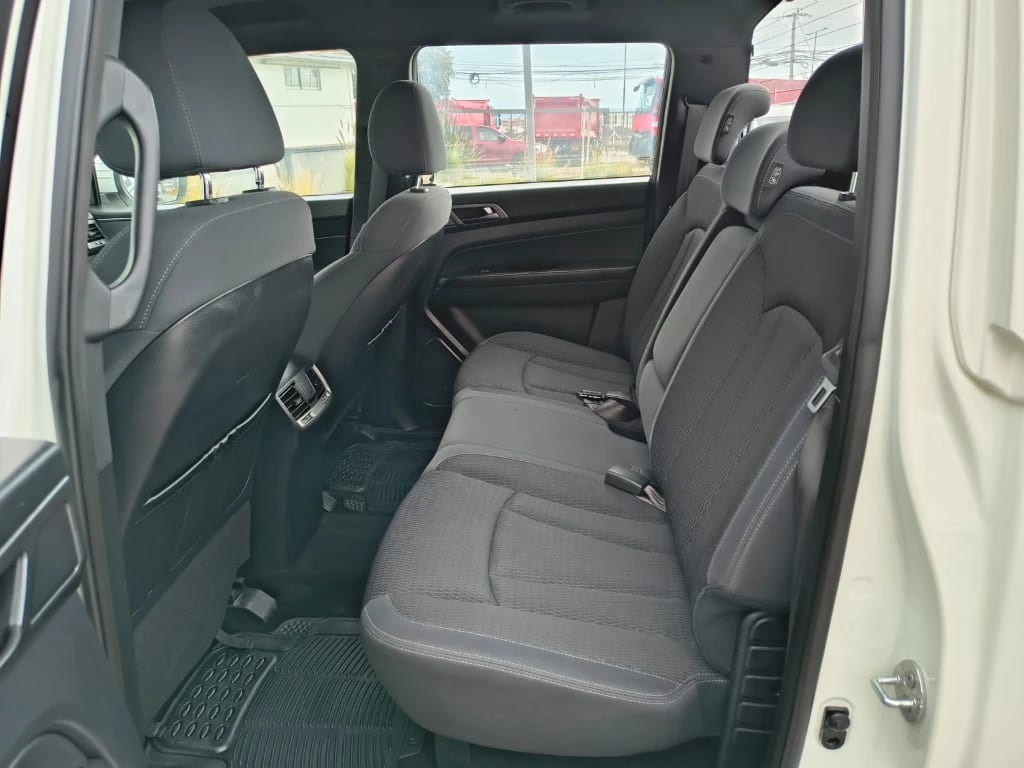 Ssangyong Grand Musso 2.2 4x2 Mt Full-Ql612 año 2023