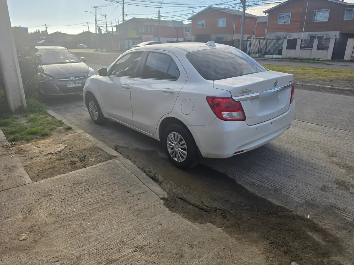 SUZUKI DZIRE 1.2 Gl Sport Mt año 2023