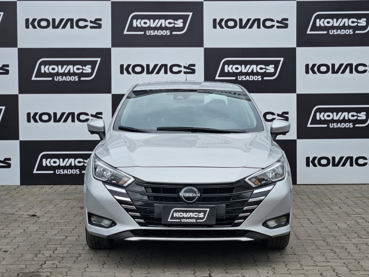 Nissan Versa Versa año 2024