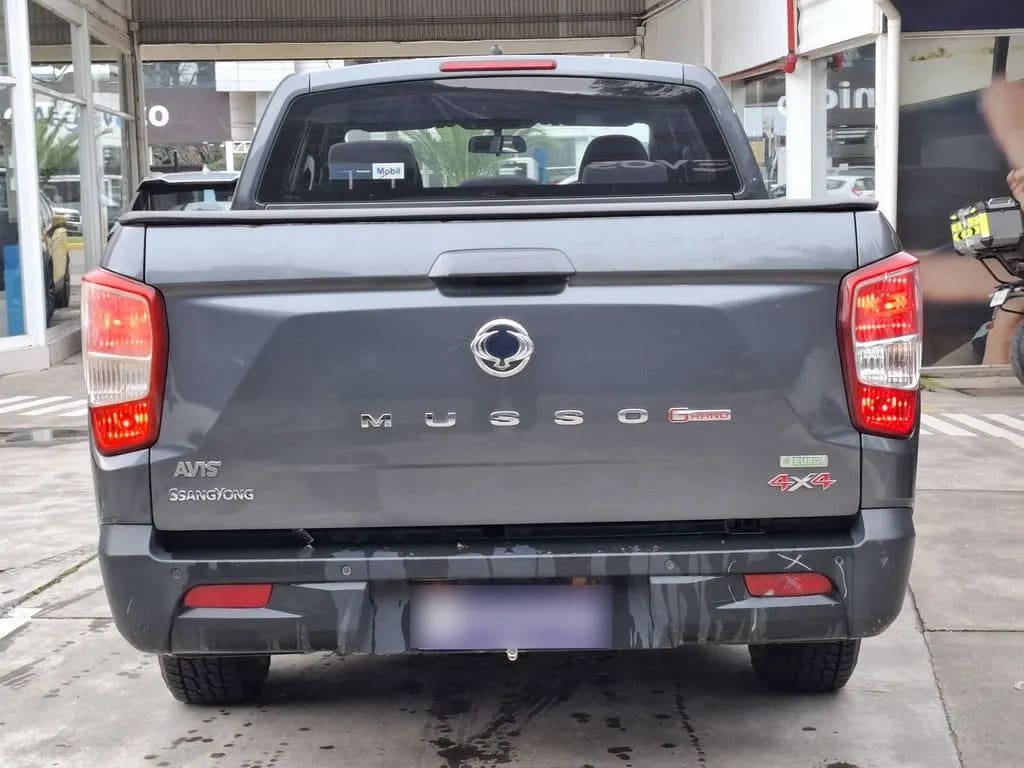 Ssangyong Musso Grand 4x4 2.2 D año 2024